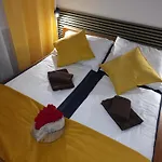 Bird House Гостевой дом 3*