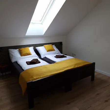 Bird House Casa de hóspedes 3*