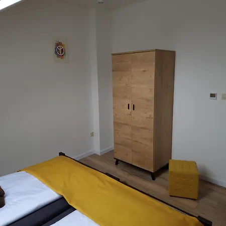 Bird House Guest house