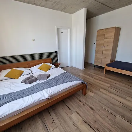 Gæstehus Bird House 3*